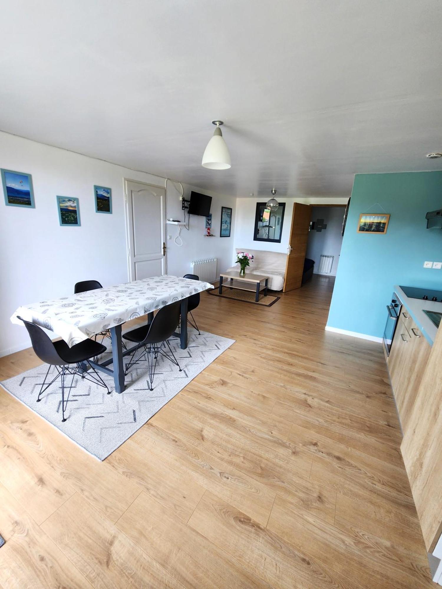 Appartement Independant Dans Maison Au Calme Pugny-Chatenod Екстер'єр фото